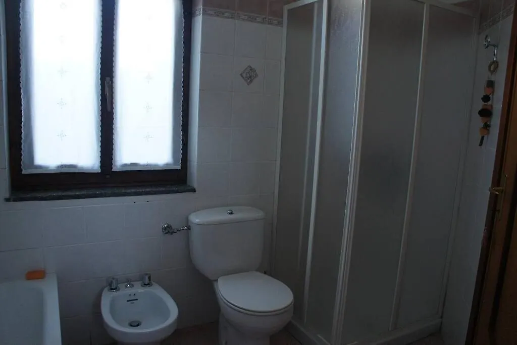 Guest House Brera Vicino Aeroporto Di Mxp E Laghi Varallo Pombia Italien